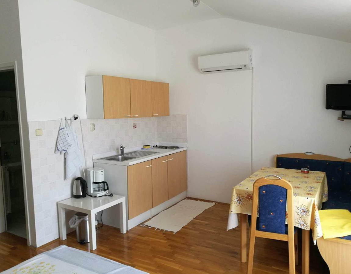 Apartment Coskovic Rosini エクステリア 写真